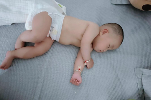 高安宝宝肠胀气的症状
